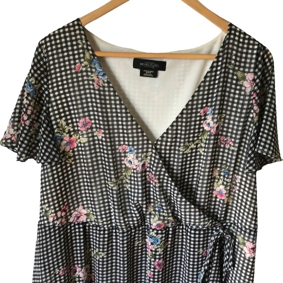 Michel Studio Dress Size 18 Gingham Floral Wrap Style - Picture 5 of 13